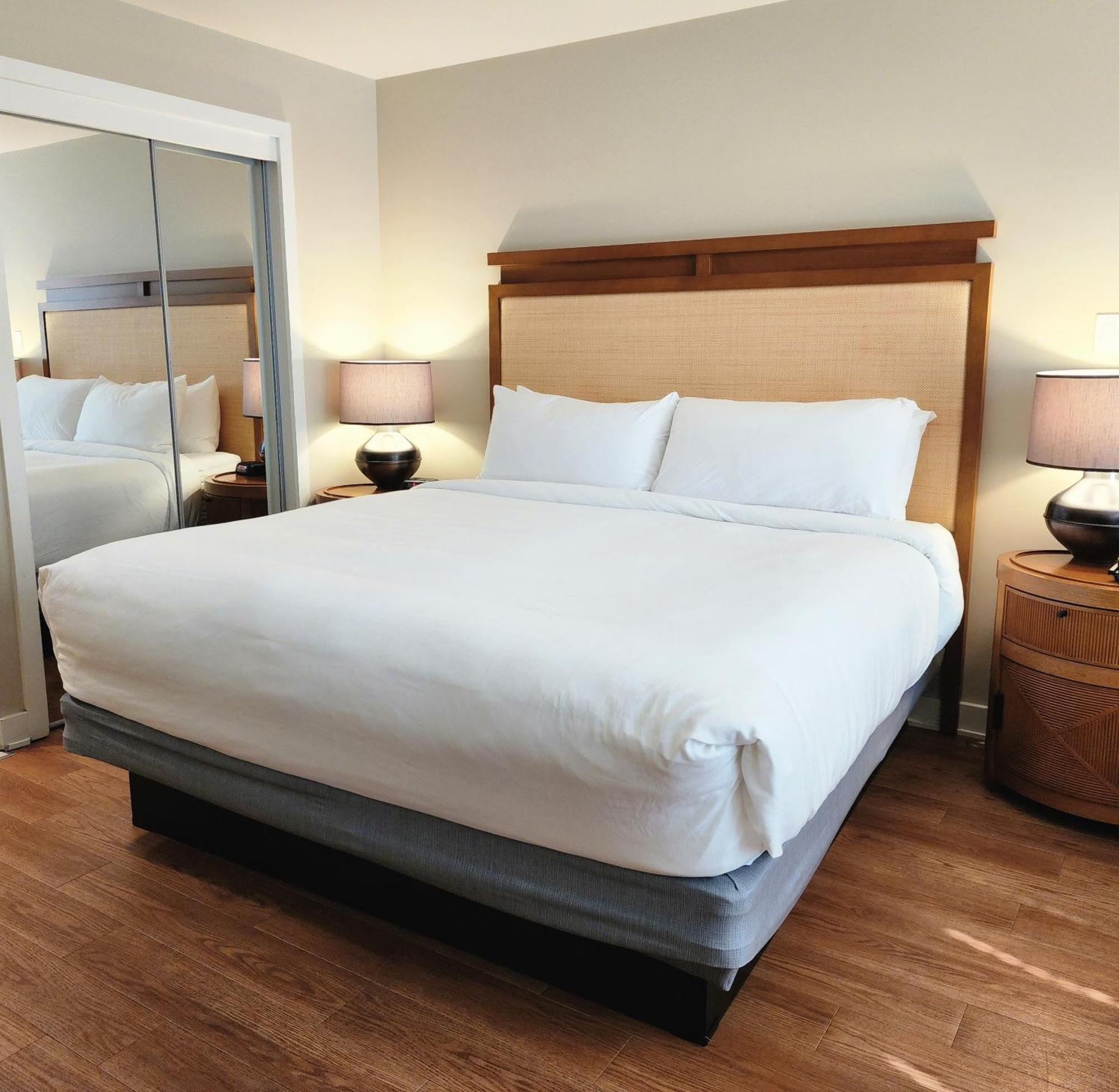 Watermark Beach Resort Osoyoos Exterior foto
